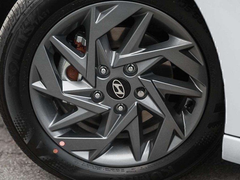 2026 Hyundai Elantra Preferred IVT