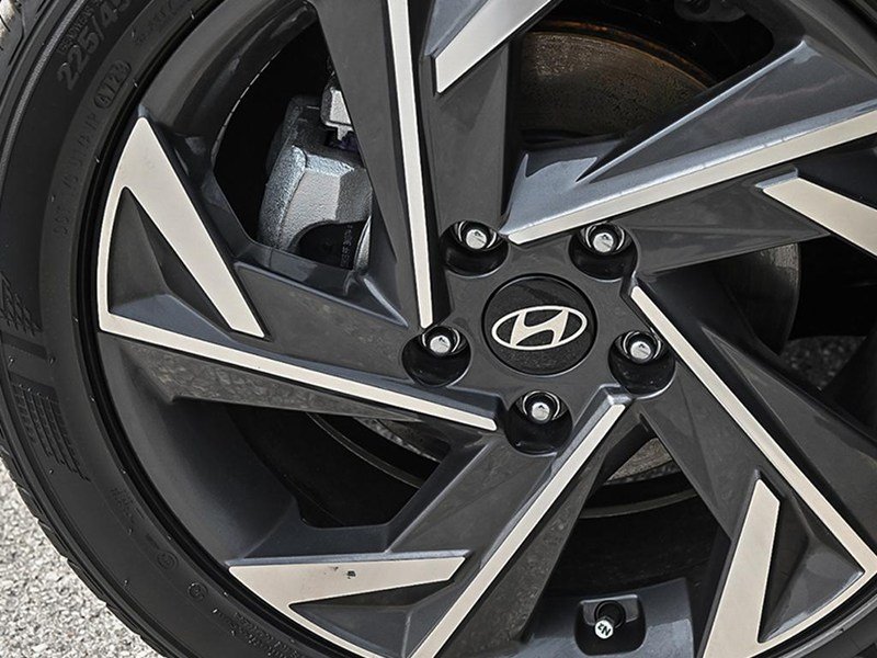 2026 Hyundai Elantra HEV Luxury Sedan