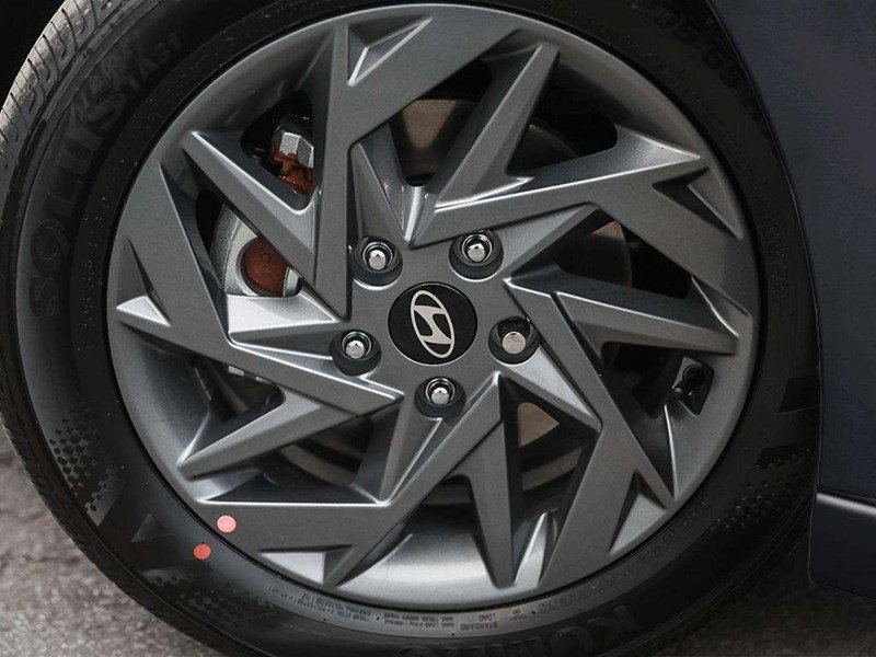 2026 Hyundai Elantra Preferred IVT