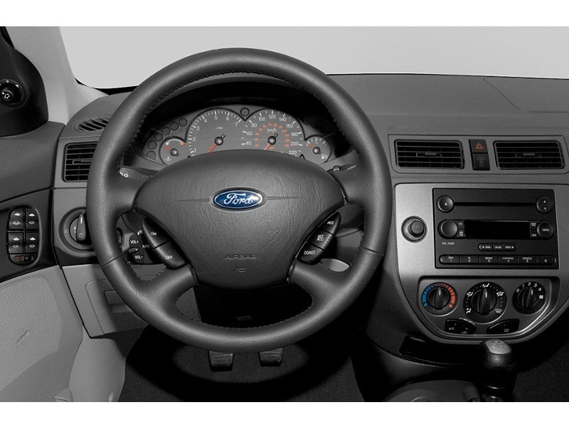 2007 Ford Focus 4dr Sdn S Interior Shot 3