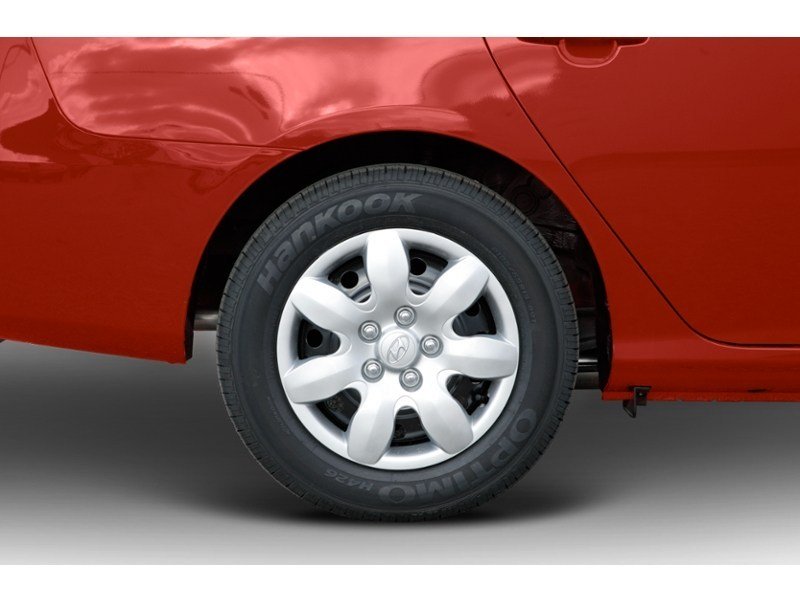 2008 Hyundai Elantra 4dr Sdn Auto GL Exterior Shot 5