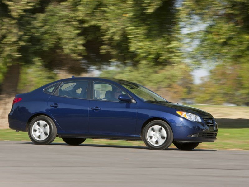 2010 Hyundai Elantra L OEM Shot 1