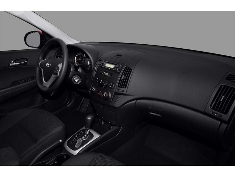 2010 Hyundai Elantra Touring 4dr Wgn Auto GL Interior Shot 1
