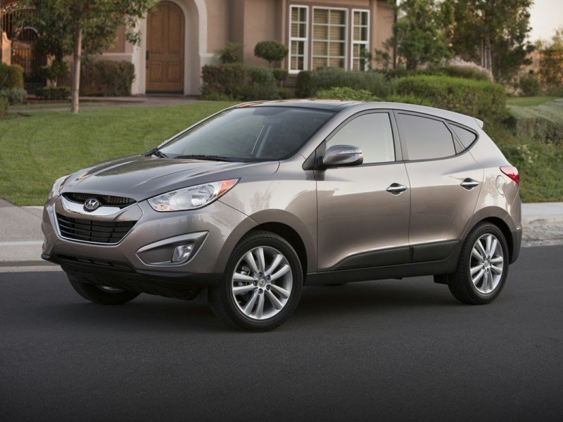 2010 Hyundai Tucson GL (A6) OEM Shot 1