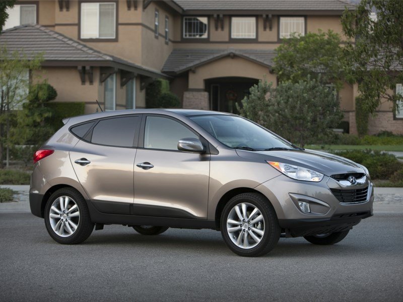 2010 Hyundai Tucson GL (A6) OEM Shot 4