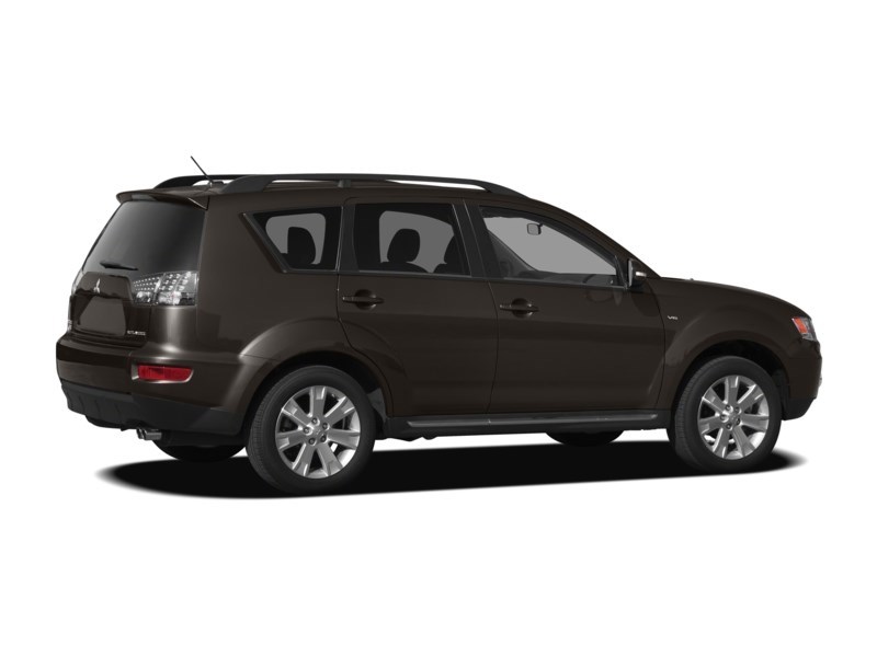 2010 Mitsubishi Outlander 4WD 4dr GT Exterior Shot 2