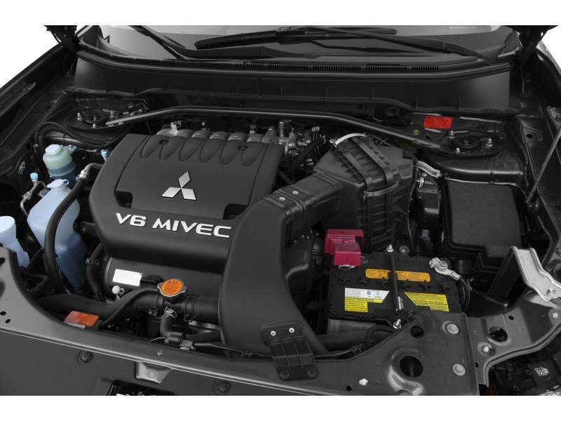 2010 Mitsubishi Outlander 4WD 4dr GT Exterior Shot 3