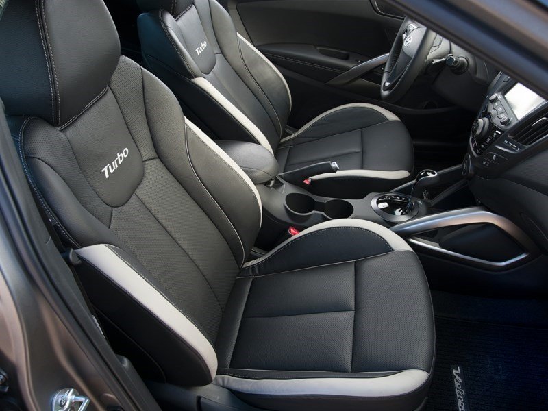 2013 Hyundai Veloster Base (M6) OEM Shot 5