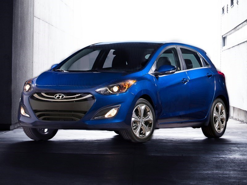 2013 Hyundai Elantra GT L (M6) OEM Shot 2