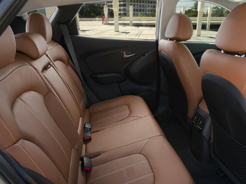 2014 Hyundai Tucson GL (A6) OEM Shot 6