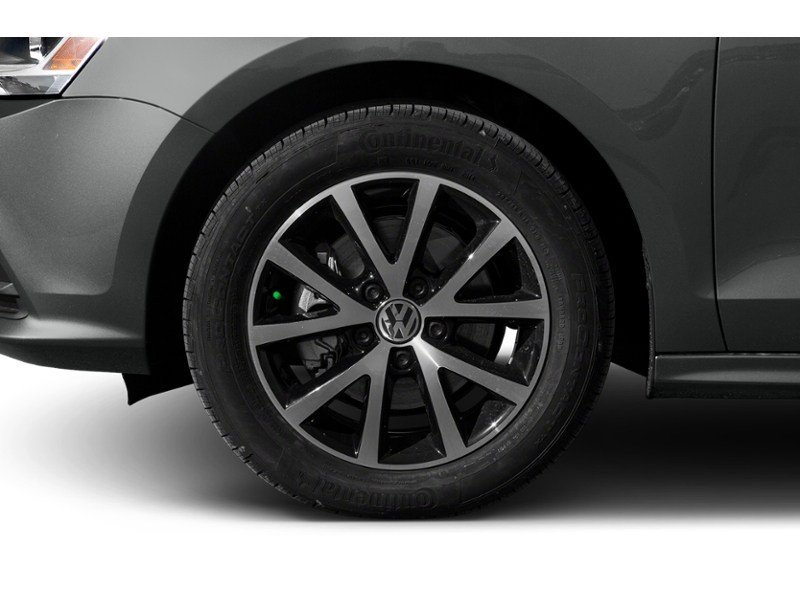 2017 Volkswagen Jetta 4dr 1.4 TSI Man Wolfsburg Edition Exterior Shot 5