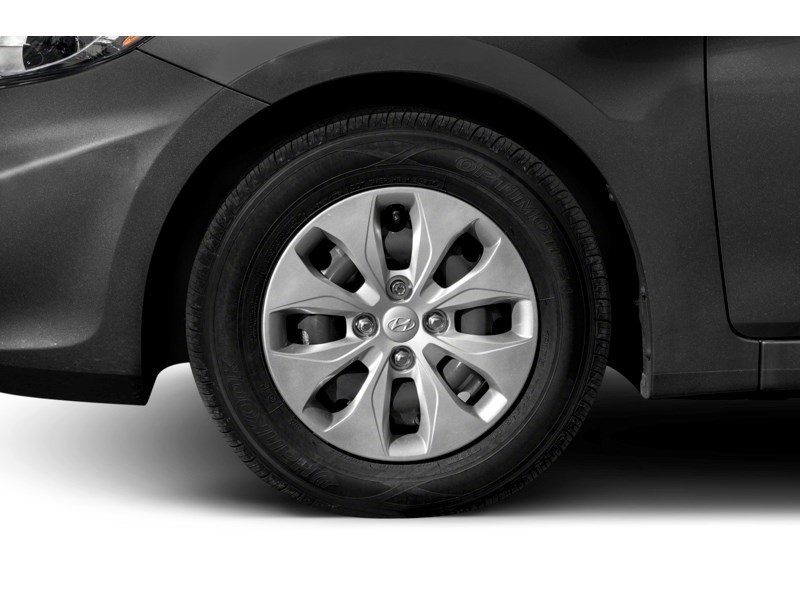 2016 Hyundai Accent 5dr HB Auto GL Exterior Shot 5