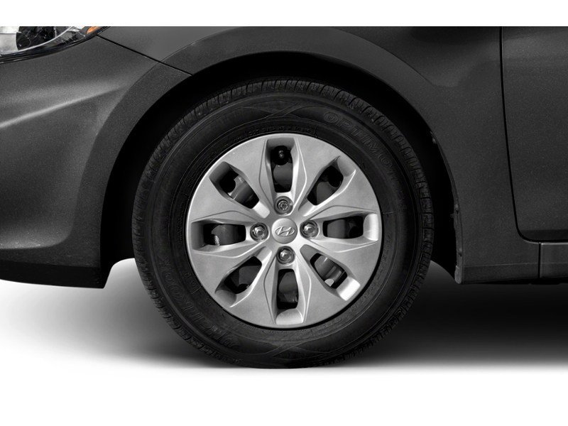 2015 Hyundai Accent 5dr HB Man GL Exterior Shot 5