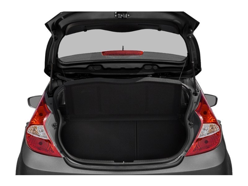 2015 Hyundai Accent 5dr HB Man GL Exterior Shot 4