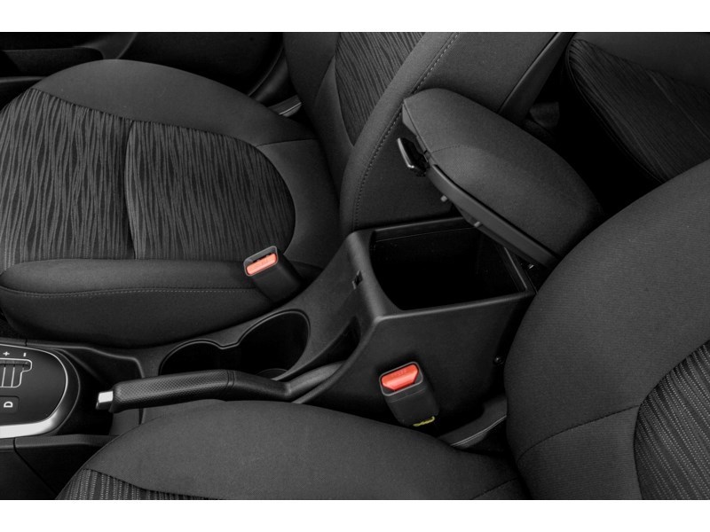 2016 Hyundai Accent 5dr HB Auto GL Interior Shot 7