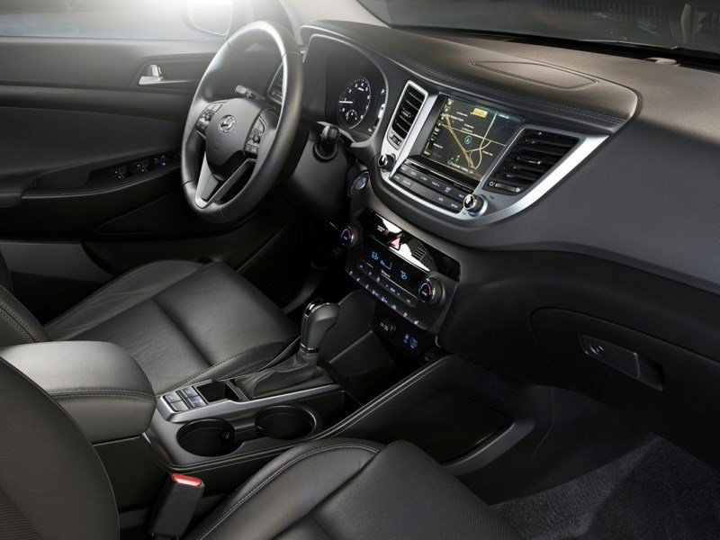 2016 Hyundai Tucson Premium 2.0 (A6) OEM Shot 6