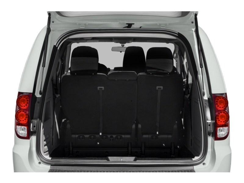 2020 Dodge Grand Caravan Premium Plus 2WD Exterior Shot 4