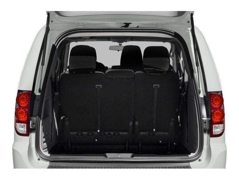 2020 Dodge Grand Caravan Premium Plus 2WD Exterior Shot 4