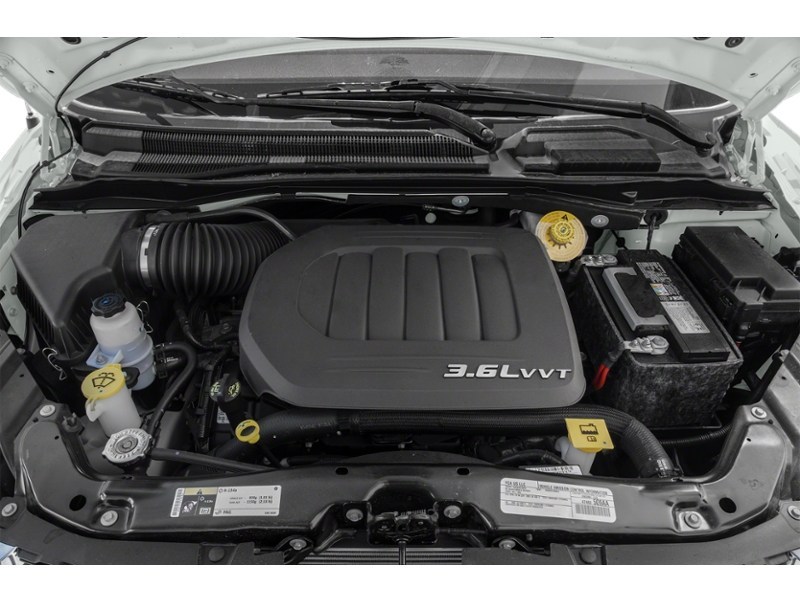 2020 Dodge Grand Caravan Premium Plus 2WD Exterior Shot 3
