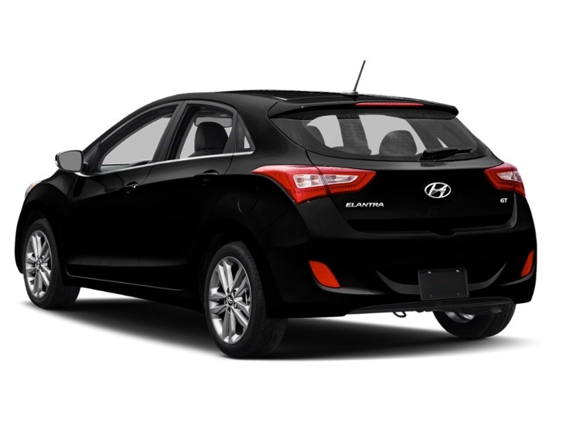 2017 Hyundai Elantra GT 5dr HB Auto Limited Exterior Shot 10