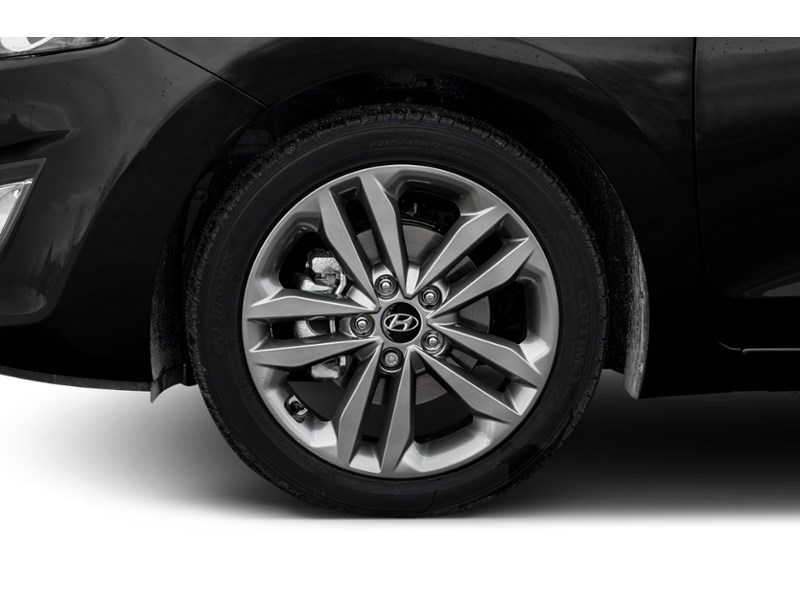 2017 Hyundai Elantra GT 5dr HB Auto Limited Exterior Shot 5