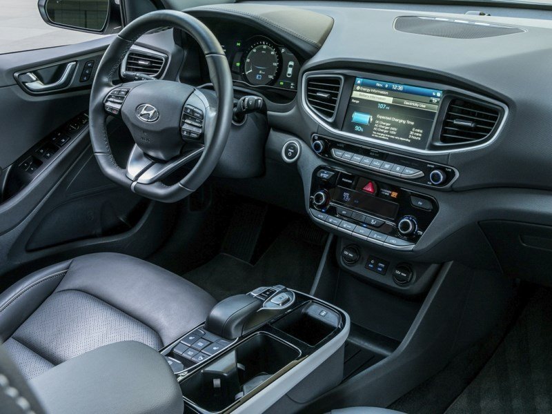 2018 Hyundai Ioniq EV SE OEM Shot 4