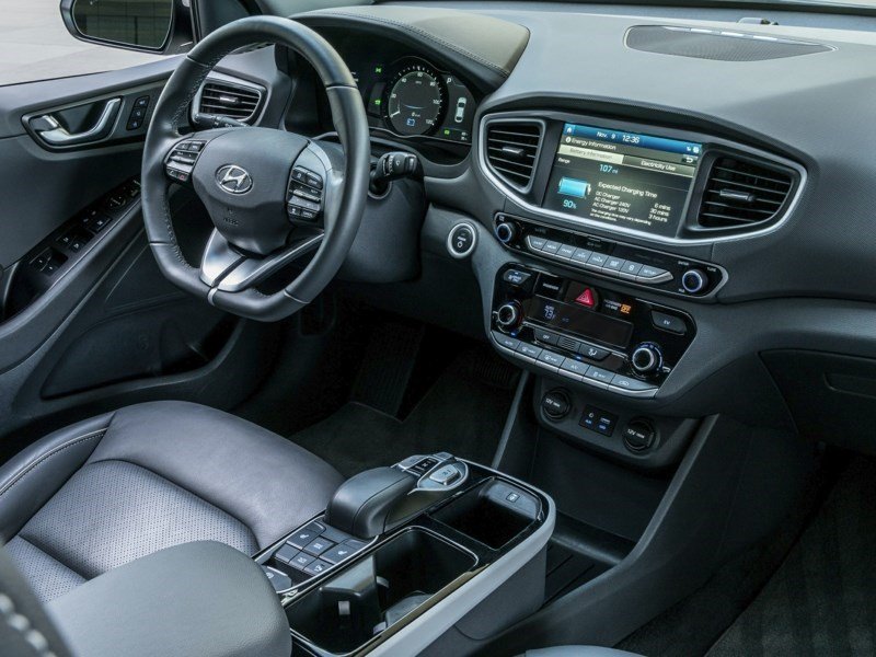 2018 Hyundai Ioniq EV SE OEM Shot 4