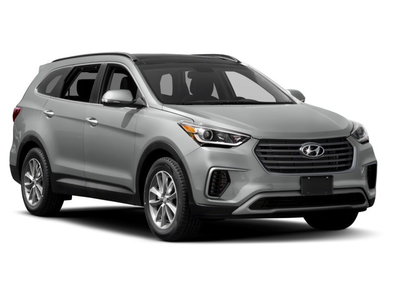 2017 Hyundai Santa Fe XL FWD 4dr Exterior Shot 9