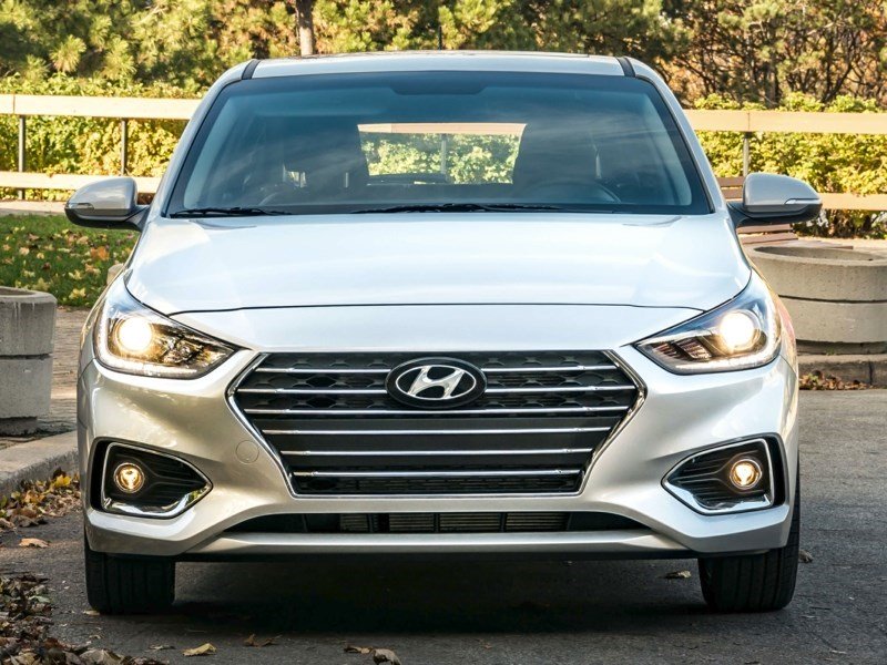 2019 Hyundai Accent Essential (M6) OEM Shot 2