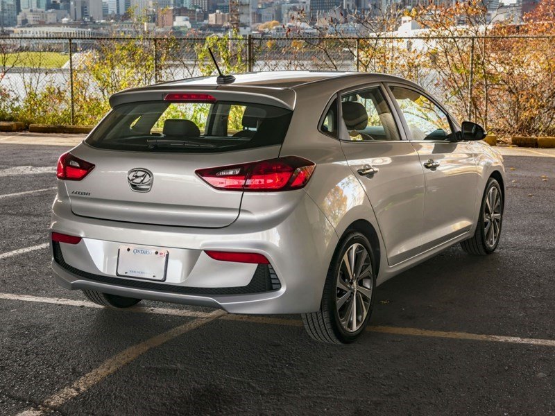 2019 Hyundai Accent Essential (M6) OEM Shot 4