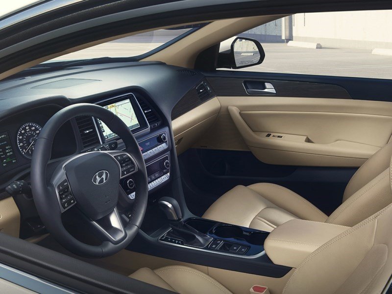 2018 Hyundai Sonata Plug-In Hybrid Limited OEM Shot 5