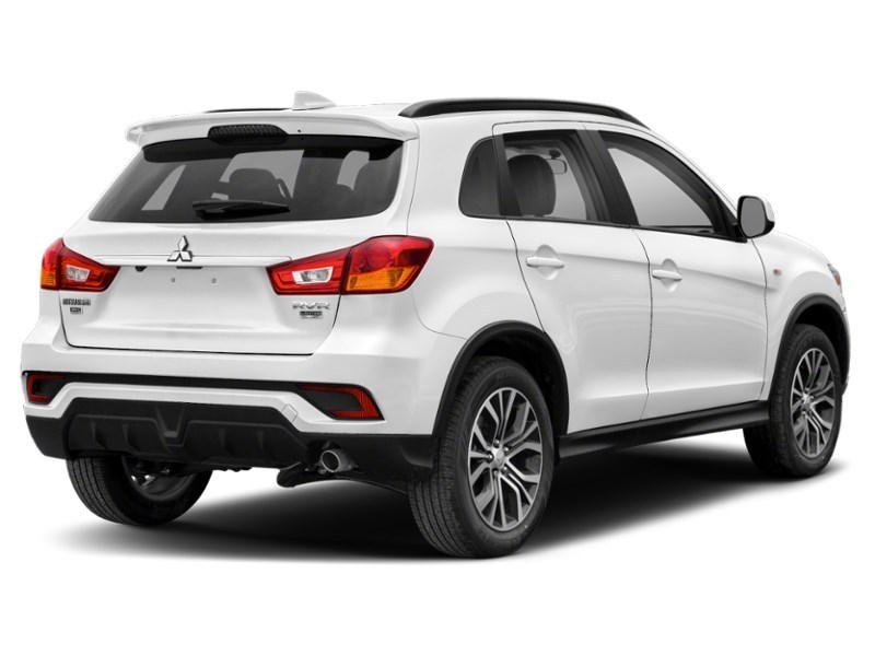 2018 Mitsubishi RVR ES FWD Exterior Shot 2
