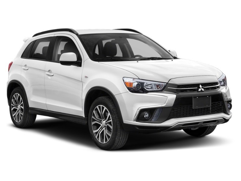 2018 Mitsubishi RVR ES FWD Exterior Shot 9