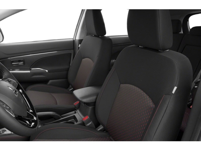2018 Mitsubishi RVR ES FWD Interior Shot 4