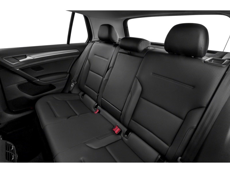 2018 Volkswagen e-Golf Comfortline 4-Door Interior Shot 5