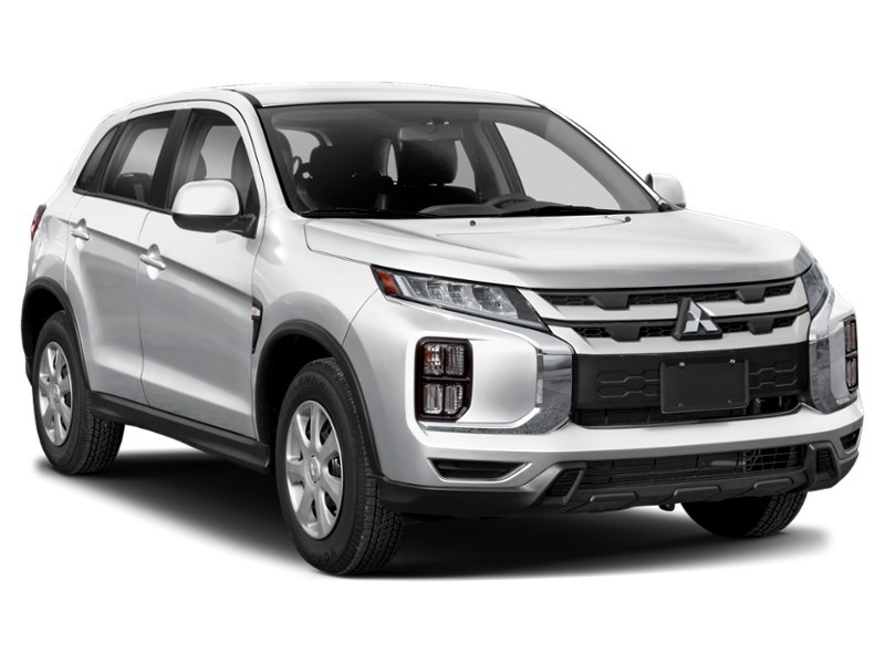 2024 Mitsubishi RVR ES FWD Exterior Shot 8