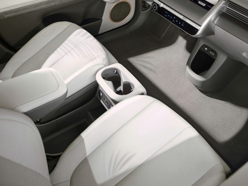2023 Hyundai IONIQ 5 Preferred Long Range w/Ultimate Package OEM Shot 5