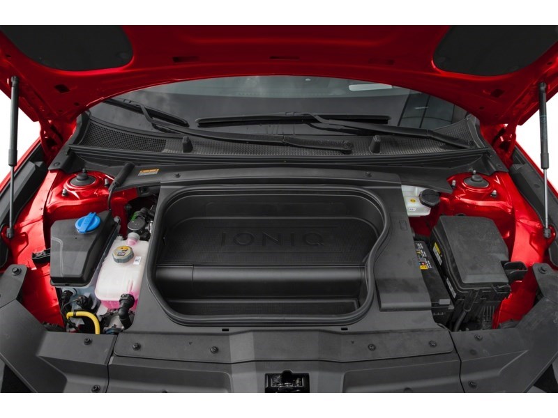 2025 Hyundai IONIQ 6 Preferred AWD Long Range w/Ultimate Pkg Exterior Shot 3