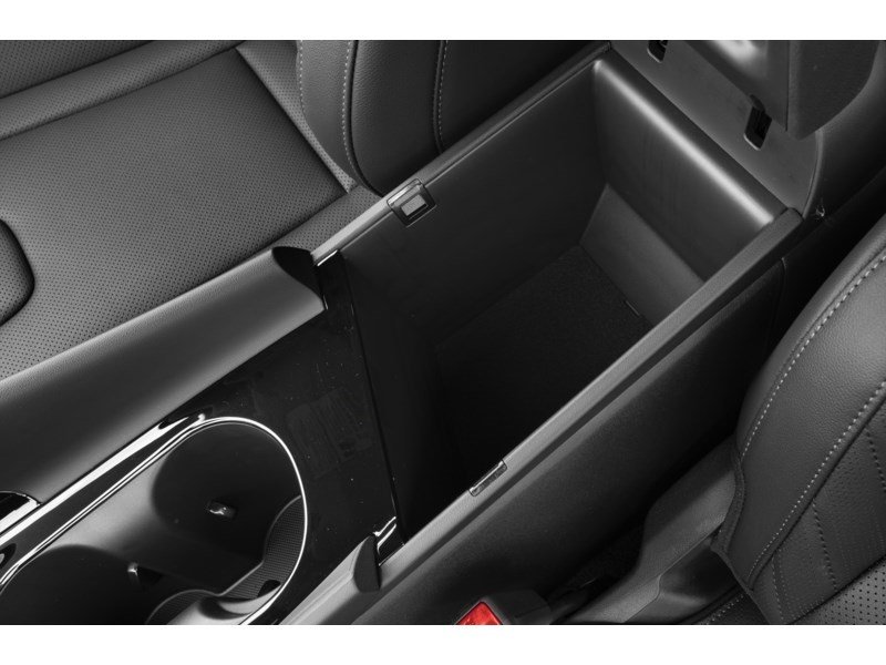 2026 Hyundai Elantra HEV Luxury Sedan Interior Shot 7