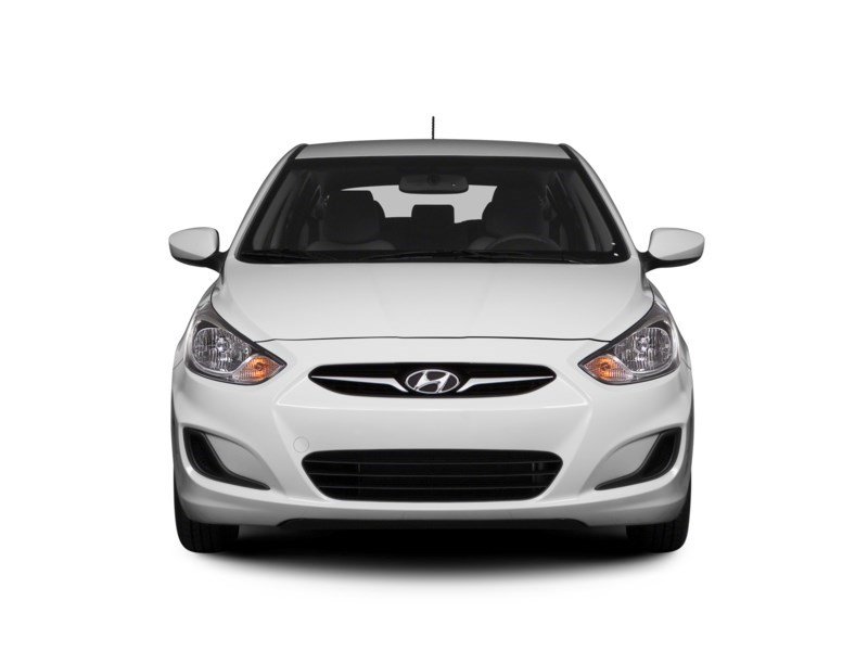 2013 Hyundai Accent 5dr HB Auto GL Exterior Shot 6