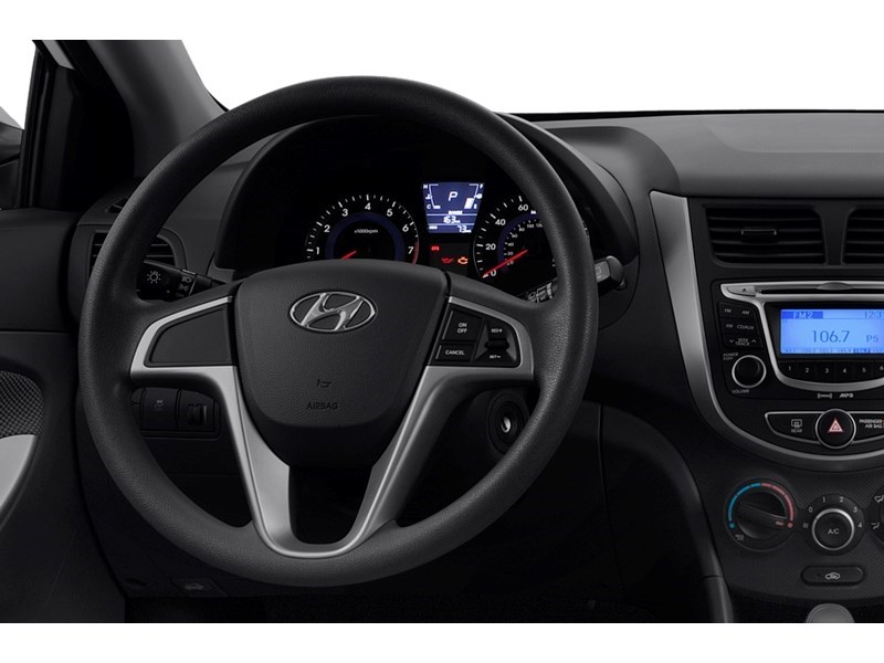 2013 Hyundai Accent 5dr HB Auto GL Interior Shot 2