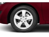 2013 Hyundai Elantra 4dr Sdn Auto Limited Exterior Shot 5