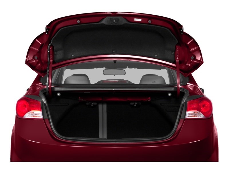 2013 Hyundai Elantra 4dr Sdn Auto Limited Exterior Shot 4