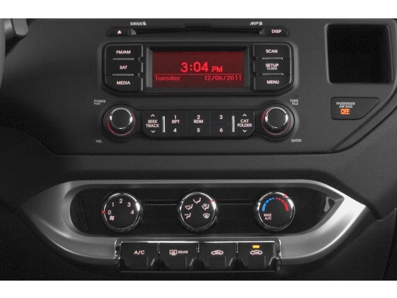 2013 Kia Rio 5dr HB Auto EX Interior Shot 2