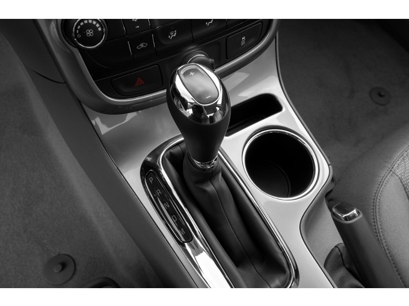 2015 Chevrolet Malibu 4dr Sdn LS w/1LS Exterior Shot 12