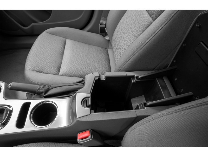 2015 Chevrolet Malibu 4dr Sdn LS w/1LS Interior Shot 8