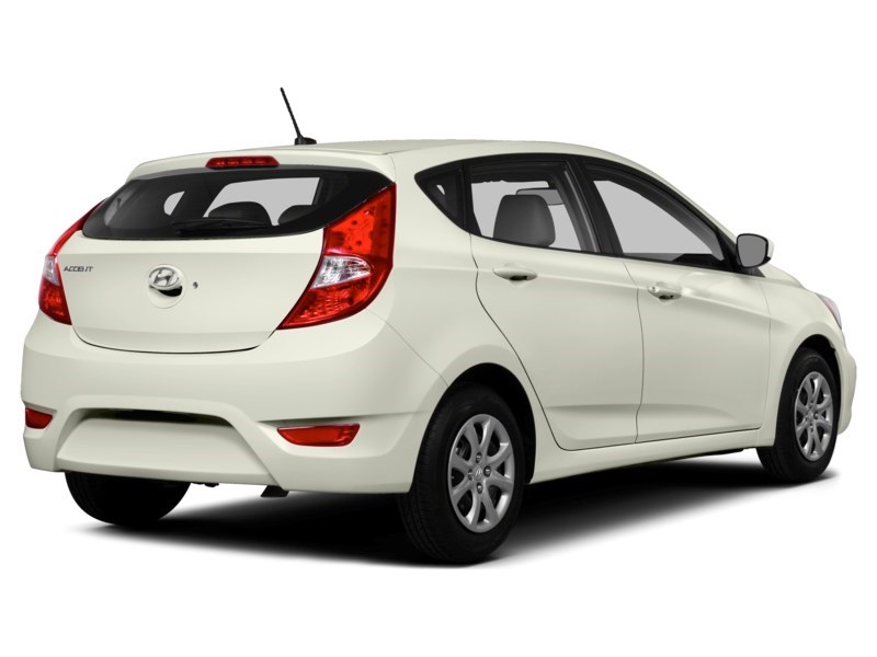 2014 Hyundai Accent 5dr HB Auto GL Exterior Shot 2