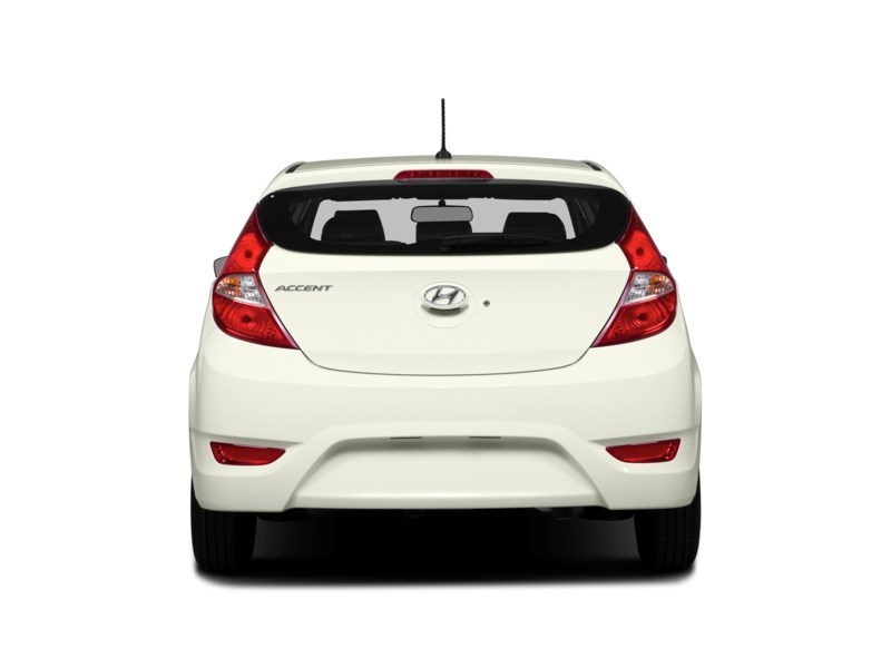 2014 Hyundai Accent 5dr HB Auto GL Exterior Shot 8