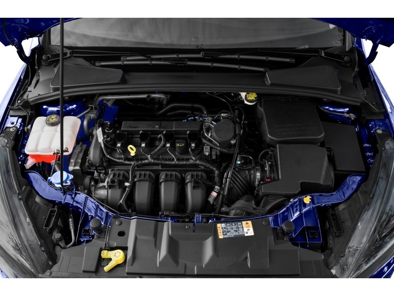 2018 Ford Focus SEL Hatch Exterior Shot 3