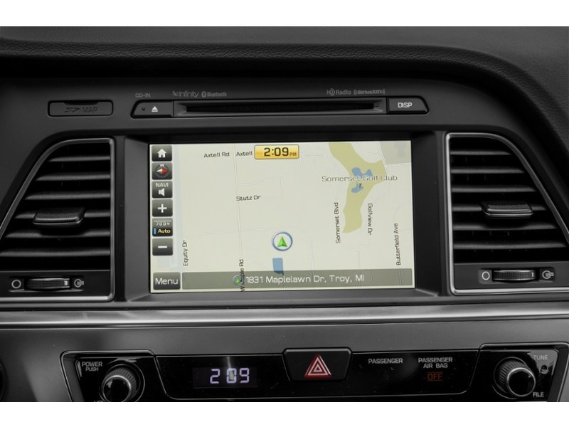2016 Hyundai Sonata 4dr Sdn 2.4L Auto Limited Interior Shot 8